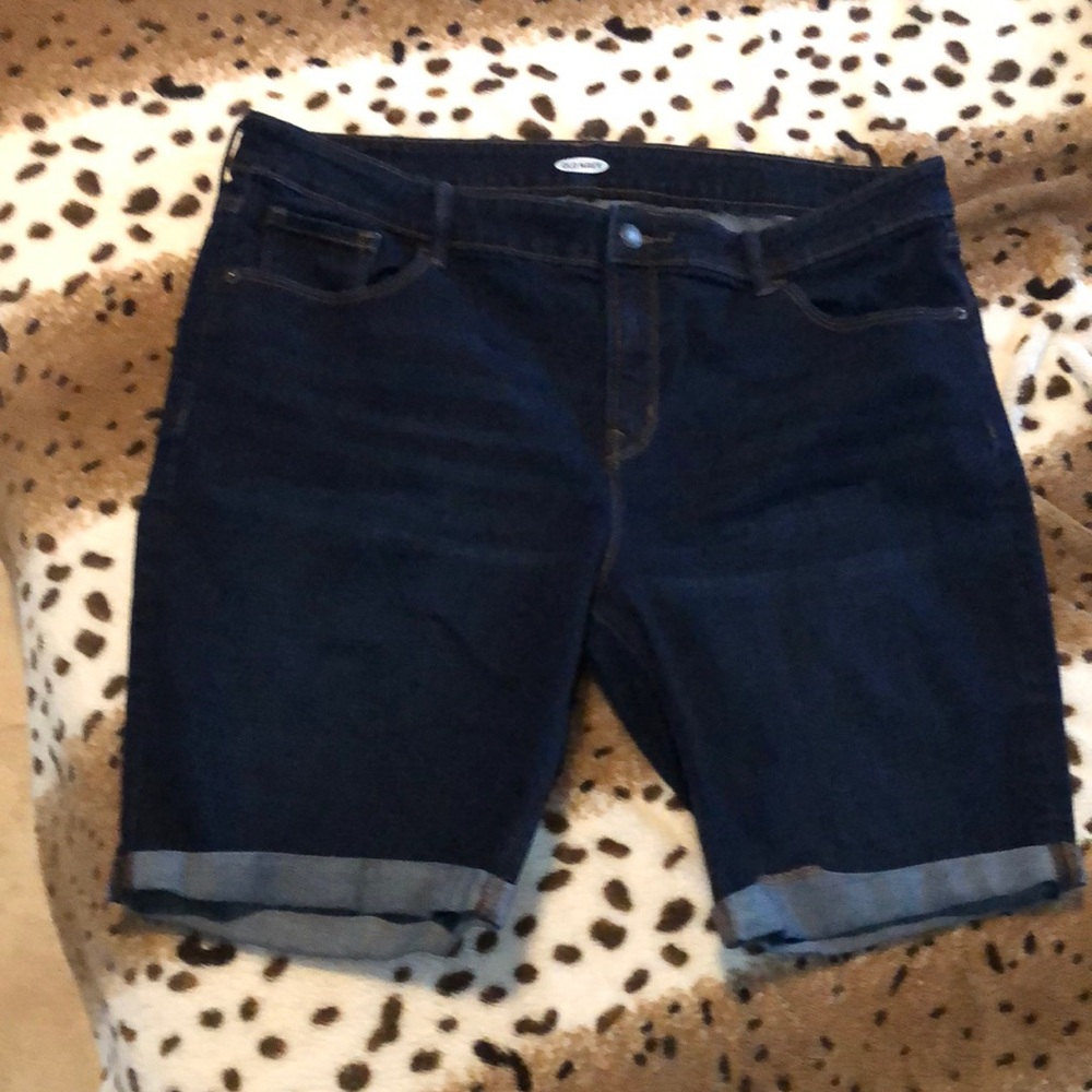 Old navy Women’s Bermuda shorts